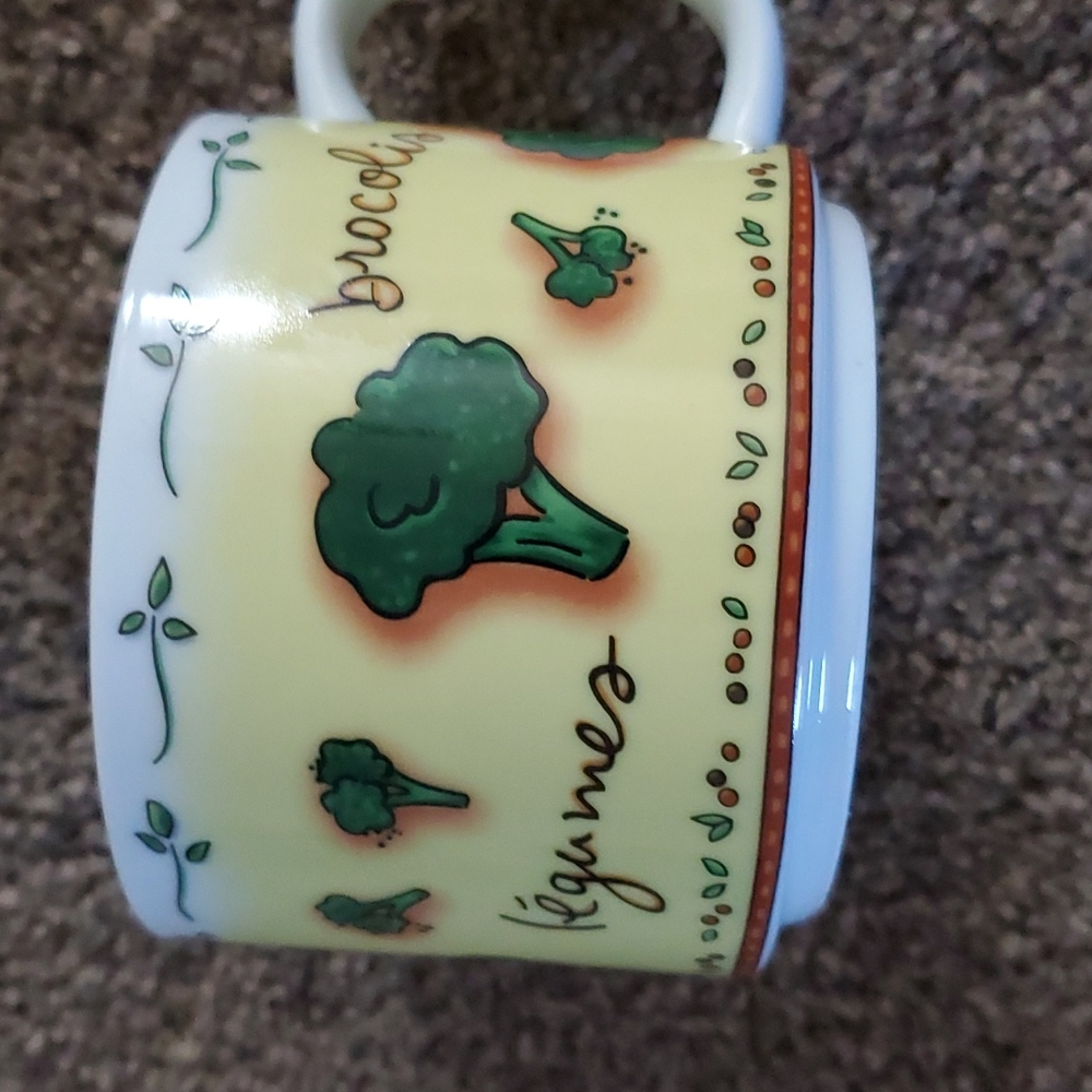 Broccoli Mug - Picture 3 of 8